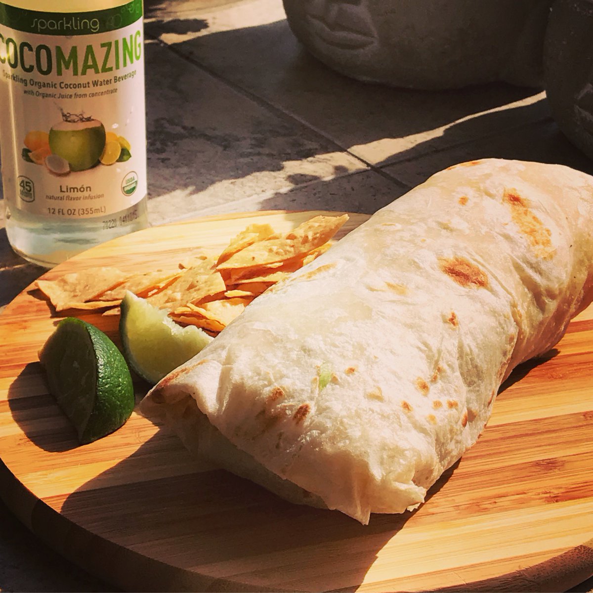 drinkcocomazing's tweet photo. It’s #nationalburritoday ! Pair your favorite burrito with a ‘zing!

.
.
#cocomazing #instadrink #drinkoftheday #drinkstagram#coconutwater #coconut #sparkling#sparklingwa ter #eeeeeats #buzzfeast#healthyhabits #lowcal #keepfit#activeliving #cleaneating #eatinghealthy#feedfeed https://t.co/rUCyH2ZNNq