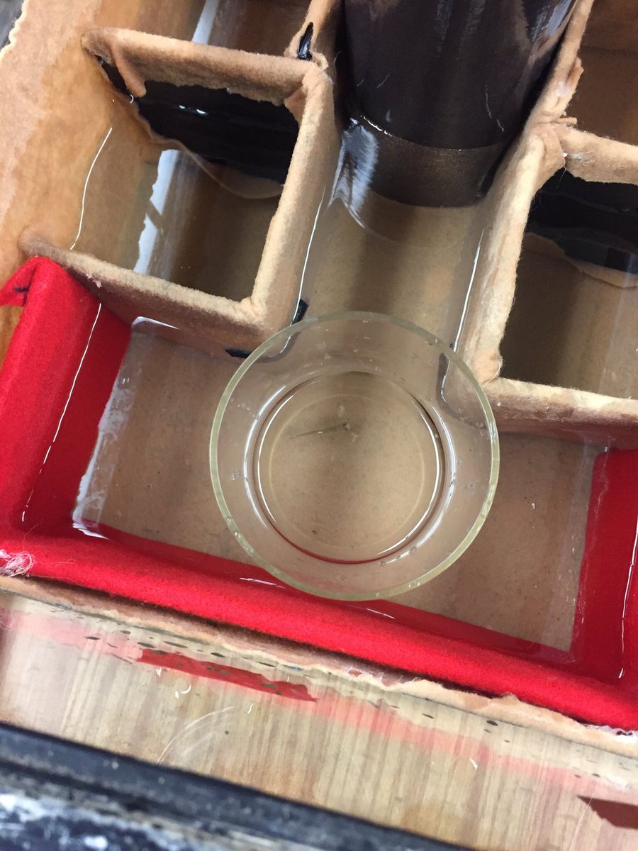 TexasScience's tweet image. The Fish Behavior stream was quite the visit! Students here craft fish tanks to observe the various personalities of fishes. The stream is unique and is one of few streams to focus solely on behavior! Wanna help out? Donate now - link in bio! #FRItakeover #UT40for40 #FishBehavior