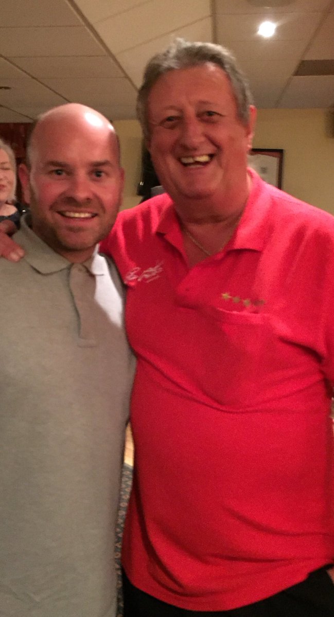 ShadzTring's tweet photo. Legend of a man. Had the pleasure of sharing a few drinks with him for a few hours before a darts night. Told me a few stories that I’ll never forget and most of all had the pleasure of joining him on the oche. Legend of the game, the real world champ RIP Big Eric🎯 @ericbristow https://t.co/rRVeeZJutc