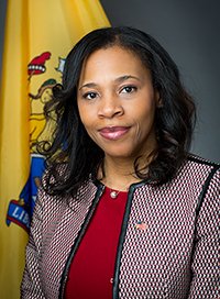 We are thrilled to announce that NJ Secretary of State @SecretaryWay will be giving the keynote address at this year's Rutgers Model Congress!

Learn more about Secretary Way's illustrious public service career: state.nj.us/state/dos_secr…