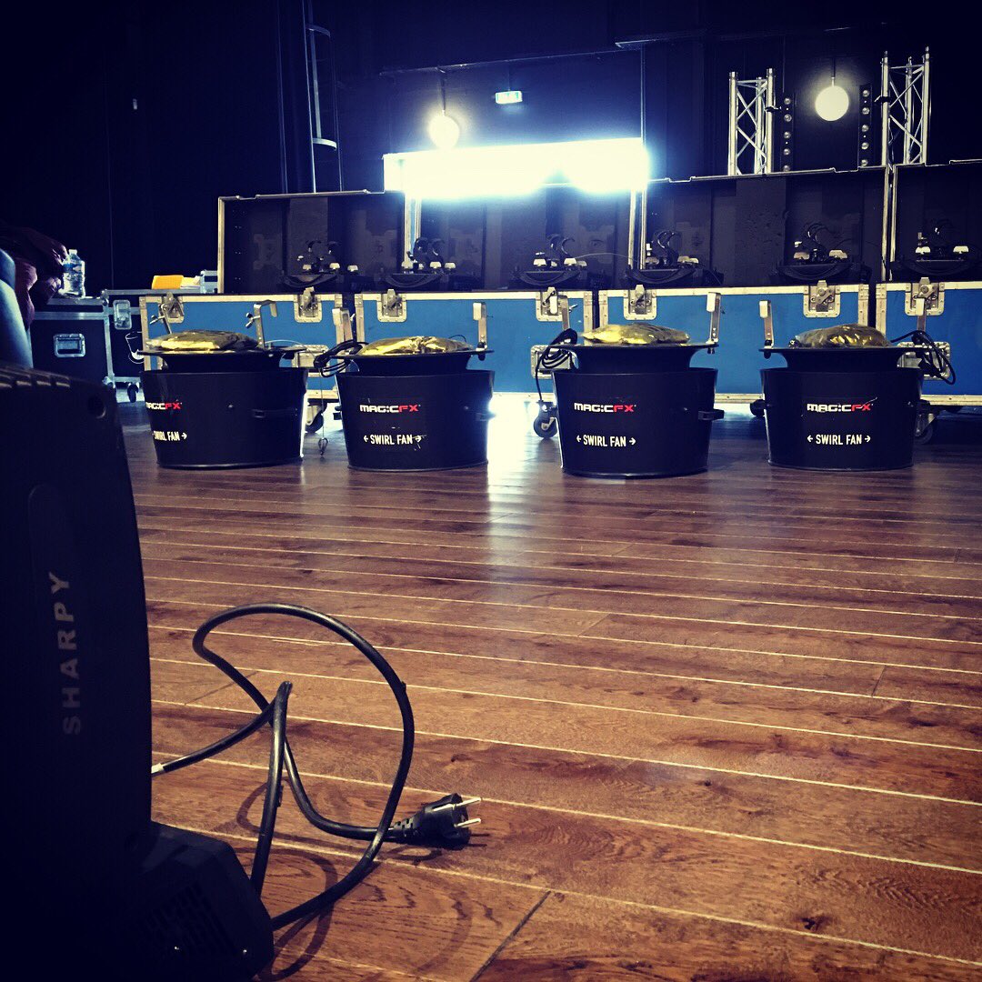 magieheritier's tweet photo. Hâte de vous retrouver ce week end au festival de magie à #Ablis #78 #rambouillet pour les #festivaldemagie ! https://t.co/ZM3fmEFNP9 merci à #FLgroup et #Fxconcept ! #magicshow #magician #show #magie #magicien #spectacle #festival #magic https://t.co/6YeNPZJ5RN