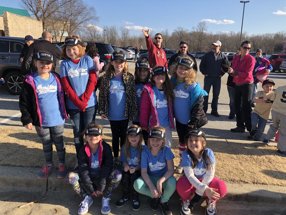 MrsStrain's tweet image. These girls are excited to welcome the @BowieBaysox on to the field for Opening Day! #cacsoftball #baysox #gobowie