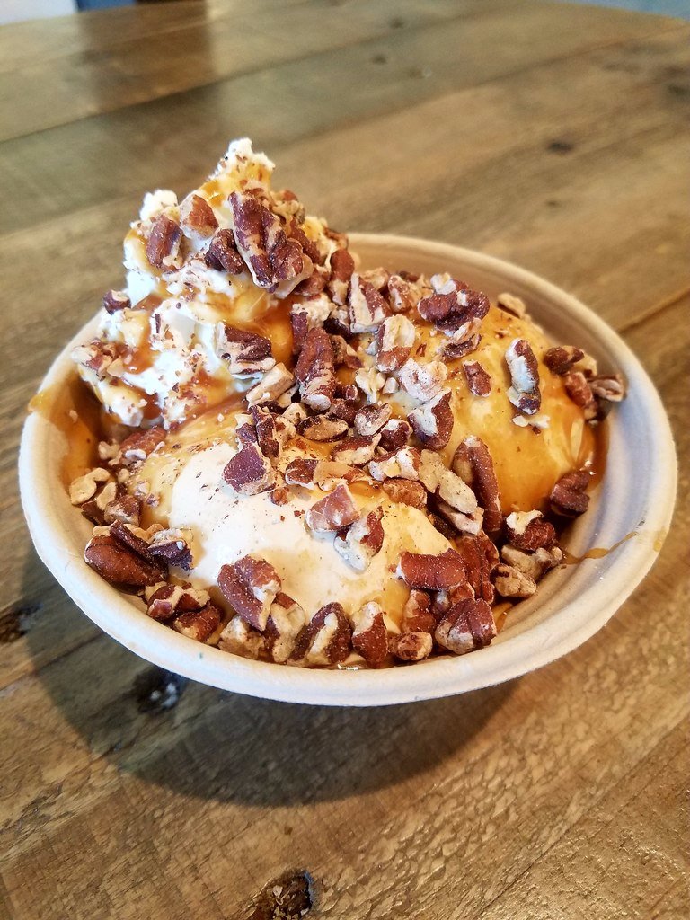 TinPotCreamery's tweet photo. Happy National Caramel Day! Salt and caramelized sugar come together perfectly in our Salted Caramel Sauce, which truly shines when paired with our ice cream #tinpotcreamery #tandcvillage #losaltos #pruneyard #baymeadowslife #nationalcaramelday #saltedcaramel https://t.co/2jPIa7jfLa