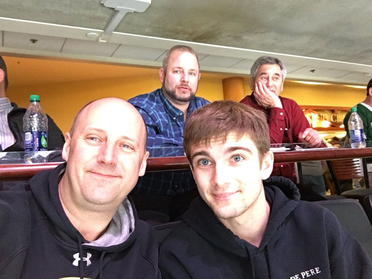 cdahlke's tweet photo. #frozenfour #ohiostatesucks https://t.co/TIjpKGt052