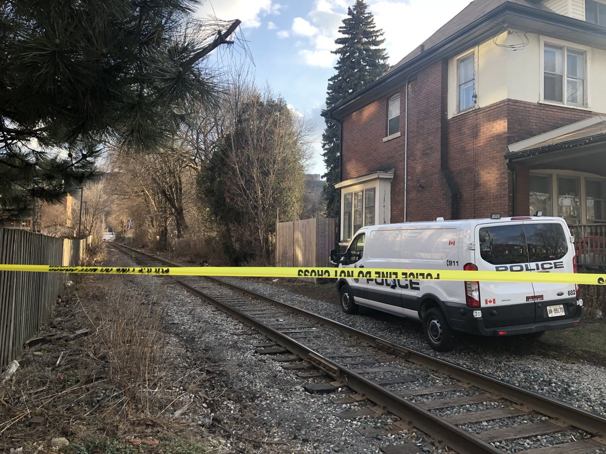 ACollinsPhoto's tweet image. .@HPS_Paramedics have transported an 8 year old child to @mch_childrens hospital with serious life-altering injuries after being run over a cargo train on the tracks near Gage Avenue/ Maplewood Avenue. Tracks run between homes in this residential area. #hamont