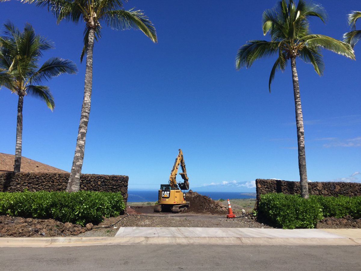 corcoranpacific's tweet image. Currently building your dream home...
Makai Vistas at Waikoloa is finally open! Stop by and take a tour of our amazing new community! We&apos;re now open 7 days a week, 10am - 3pm. More details here: goo.gl/78SAJ8 #elitepacificproperties #MakaiVistas #EliteProjects #newhomes