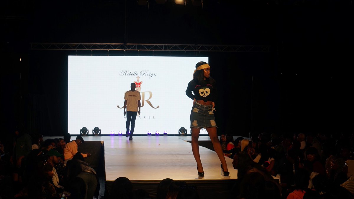 shotbyzay's tweet photo. Saturday’s Fashion Show Recap💃🏽
#ShotByZay #Fashion https://t.co/WutBpE4Tt3
