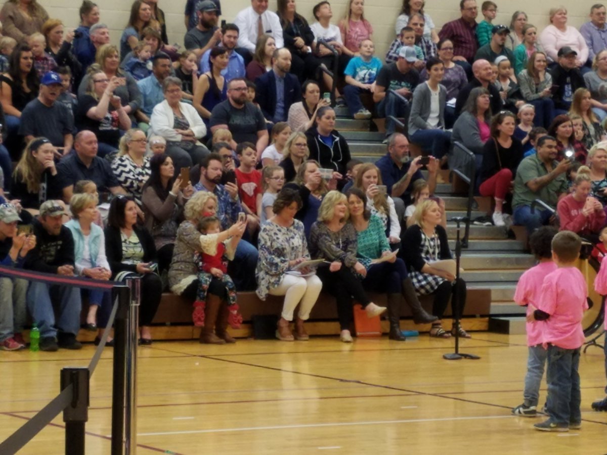 russelle5745's tweet photo. BE 1st grade musical is under way!  We love hosting a packed house!  Thank you Mrs. Kirk and first grade teachers for all your work to make tonight possible!  #borntomakemusic https://t.co/gXeS3Ei3TQ