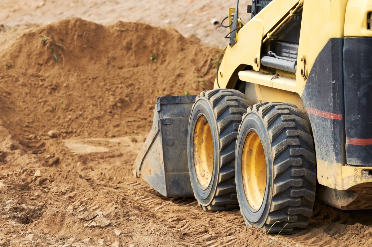 CarlisleTyrFil's tweet photo. As 2018 “rolls” forward, the positive indicators for the #construction and #rental markets stay strong. Good news for #Accella #TyrFil dealers, OEMs & end-users across #NorthAmerica: https://t.co/Cy80Eq3osK. https://t.co/MuVupn97vE