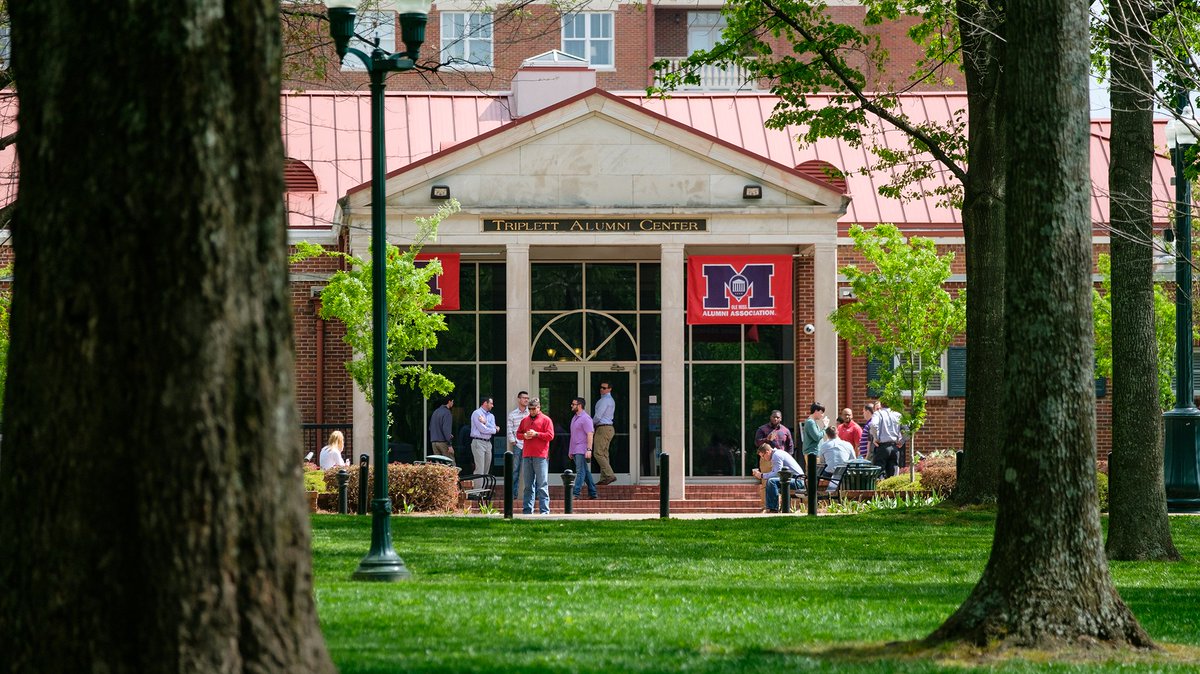JeffVitter's tweet photo. Congratulations to our newest @OleMissAlumni board of directors. Thank you for your dedication to @OleMissRebels. I look forward to working with you and welcoming you to your first board meeting tomorrow! https://t.co/s6pZVNzfdu https://t.co/V111pcnKsd