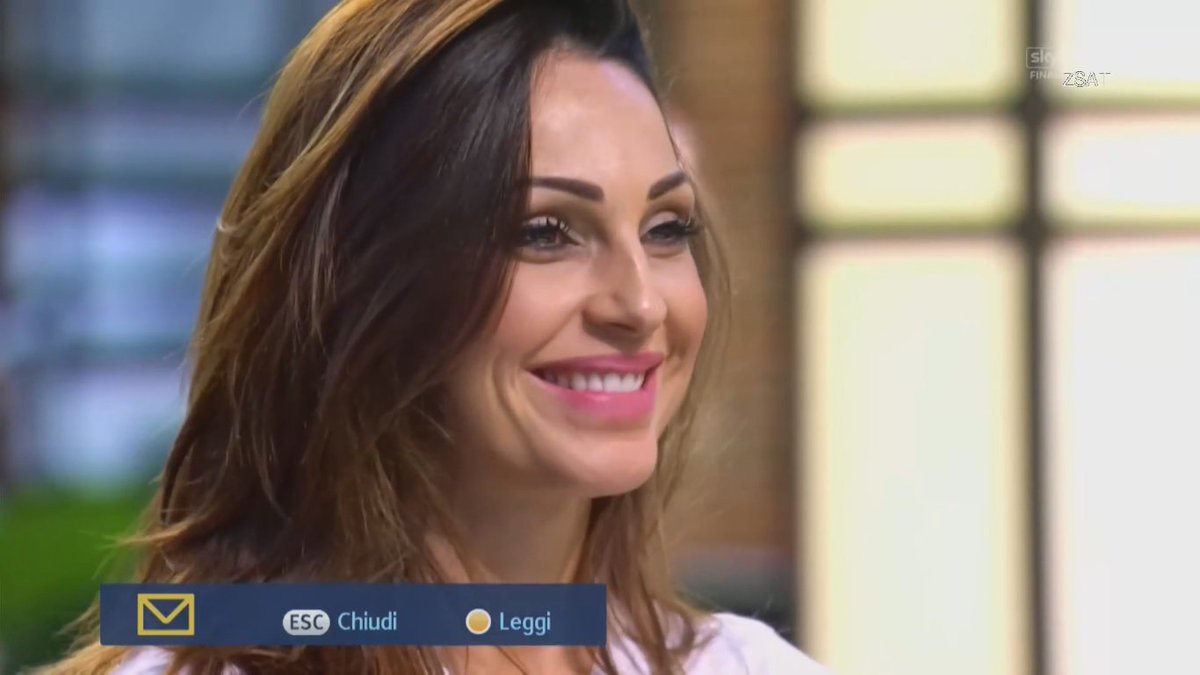 EnzoSchinaia's tweet photo. @_AnnaTatangelo_ sei la determinazione fatta persona ! 🎉😍
 #CelebrityMasterChefIt Vittoria meritata 👩🏻‍🍳❤️ #TataChef contento anche di aver fatto conoscere la bella persona che sei anche a chi ha sempre criticato solo per la tua apparenza! ❤ https://t.co/CwoKAYEFTx