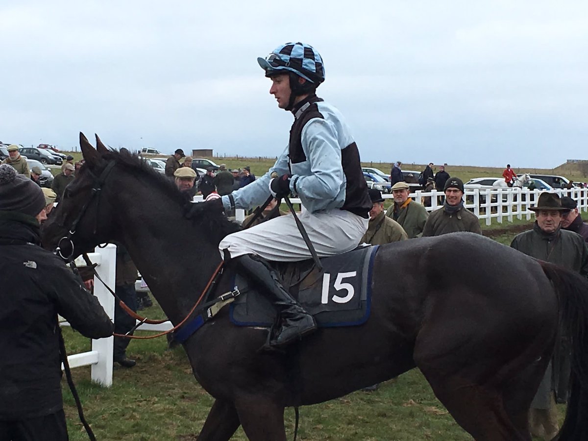 Avon Vale Races tweet media