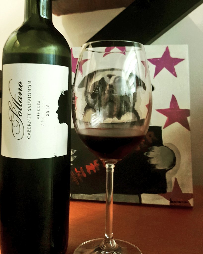 Cortamos la semana con este increíble #cabernetsauvignon de <a href="/bodegasottano/">Bodega Sottano</a> #chinchin