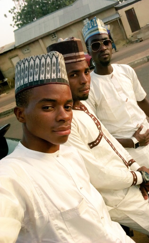 umar0215 tweet picture