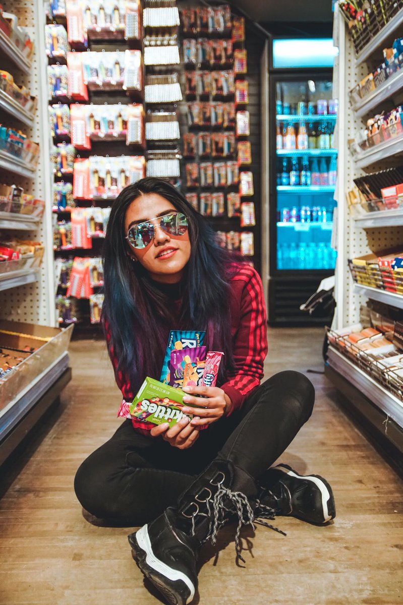 PPTeamKaren's tweet photo. Me gustan los dulces... pero solo para abrirlos casi no los como 😂 hahahahaha https://t.co/j2U0Sh4oTX