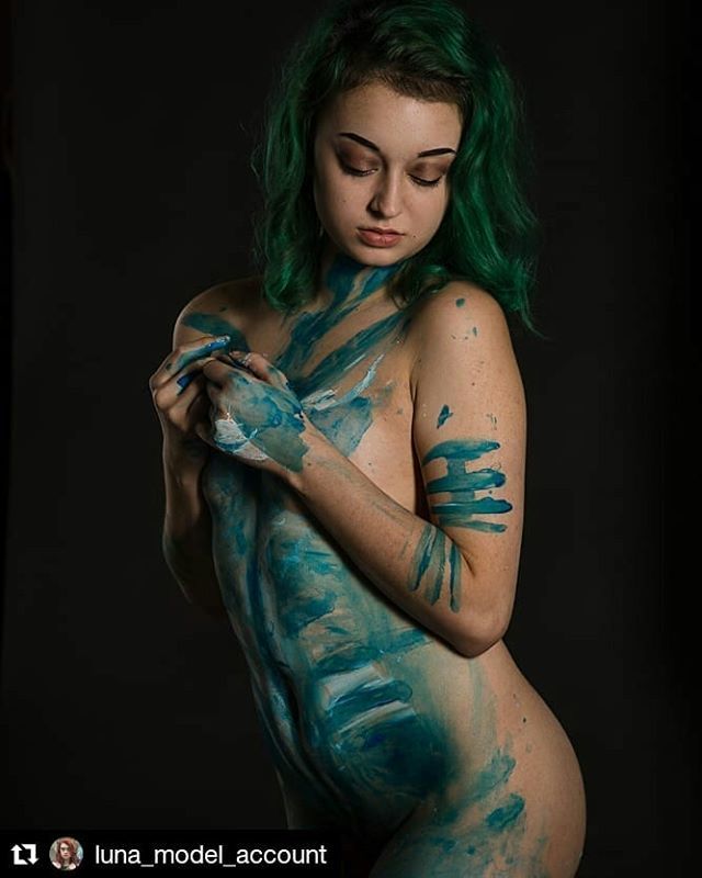 modelmaniamag's tweet photo. #Repost @luna_model_account ใปใปใป
Now booking spring fashion shoots and outdoor nude/implied shoots!
๐ธ: @colorblindedphoto
#rochestermodel #rochester #buffalomodel #rochesterphotographer #syracusemodel #alternativemodel #paintmodel #bodypaint #nudemodeโฆ https://t.co/2jZiu2H8ge https://t.co/7900rqU8Bs