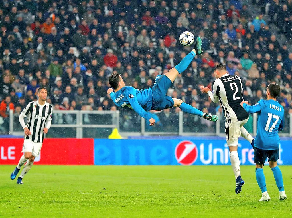FirojIbn's tweet photo. #Cristiano 
#CR7 
#CristianoRonaldo 
#RealMadrid 
#JuventusRealMadrid 
#Ronaldo 
#Cristiano 
#UCL #HalaMadrid #CR7 #APorLa13 https://t.co/ORq33bEL71