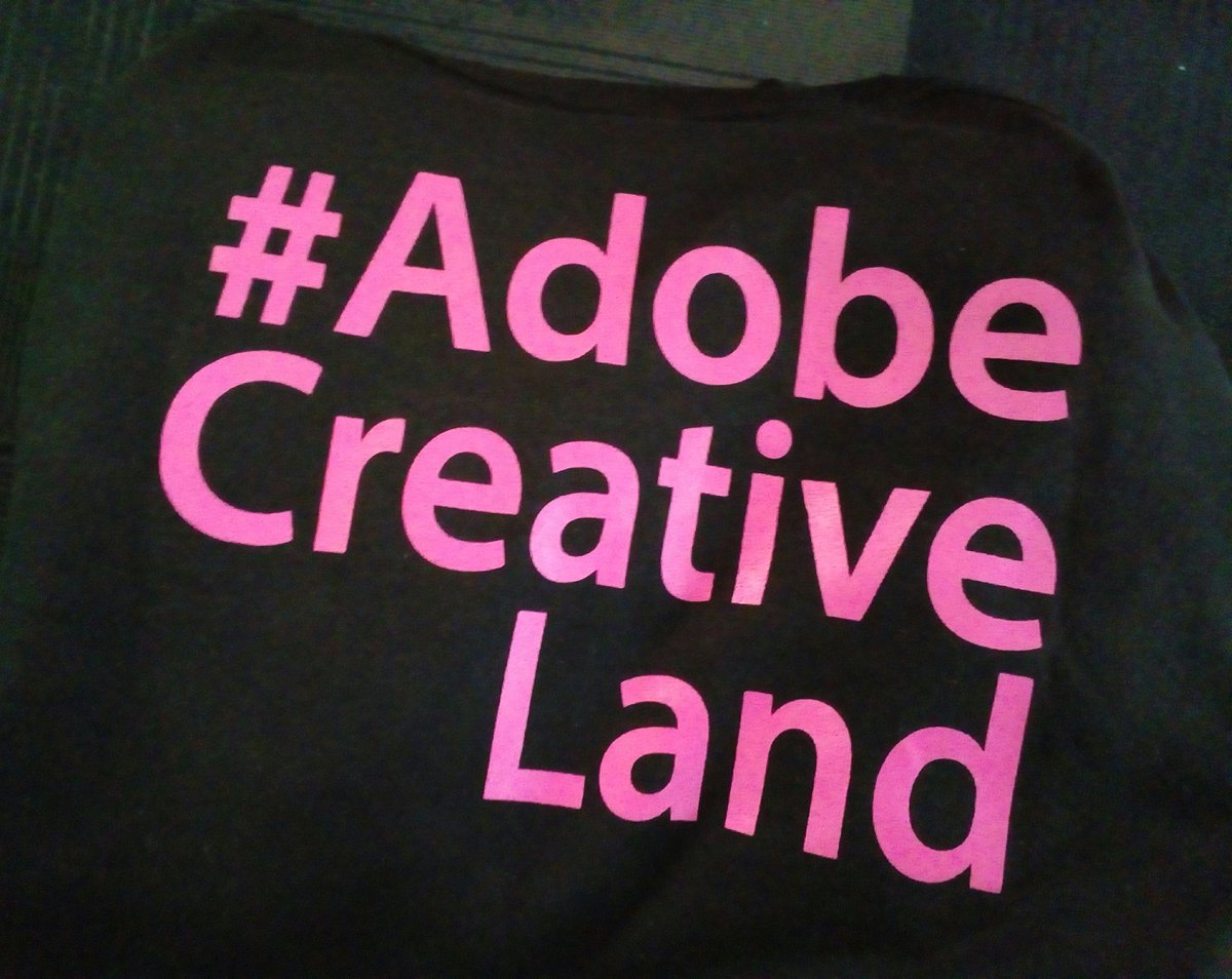 WizLicos's tweet photo. I just got this tee from Adobe. Thanks so much 😊😚 #AdobeCreativeLand #TalentLand https://t.co/XXpopo7d6U