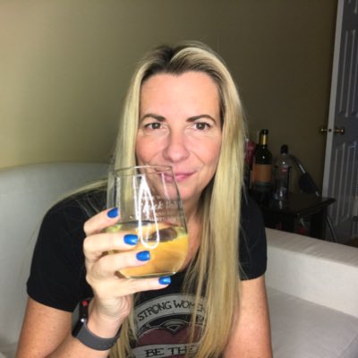 laughandfluff's tweet photo. #NewProfilePic https://t.co/5W1SE3keD0