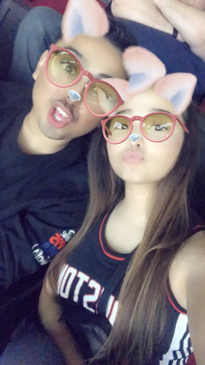 GracieInSpacie_'s tweet photo. Upgrade us please! #RedNation #ZTEVIP #HoustonRockets SECTION 416, ROW 9, SEATS 9-10 https://t.co/02k5ntpSdc