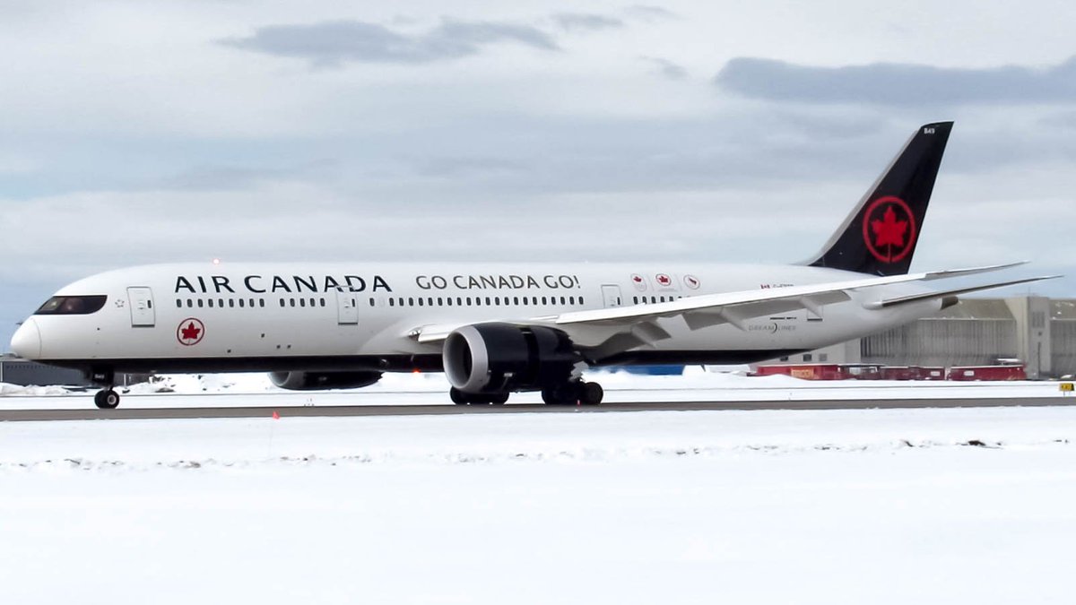Mark__Brandon's tweet photo. VIDEO:@AirCanada #B789 #GoCanadaGo #Livery landing in @aeroportsMTL! With the stickers now removed, it would be appropriate to share the livery one last time! They were applied for the #Pyongyang2018 #olympic #olympicgames #winterolmypics #winter
https://t.co/BOAIJP3ZUp https://t.co/kUIeqRsdAk