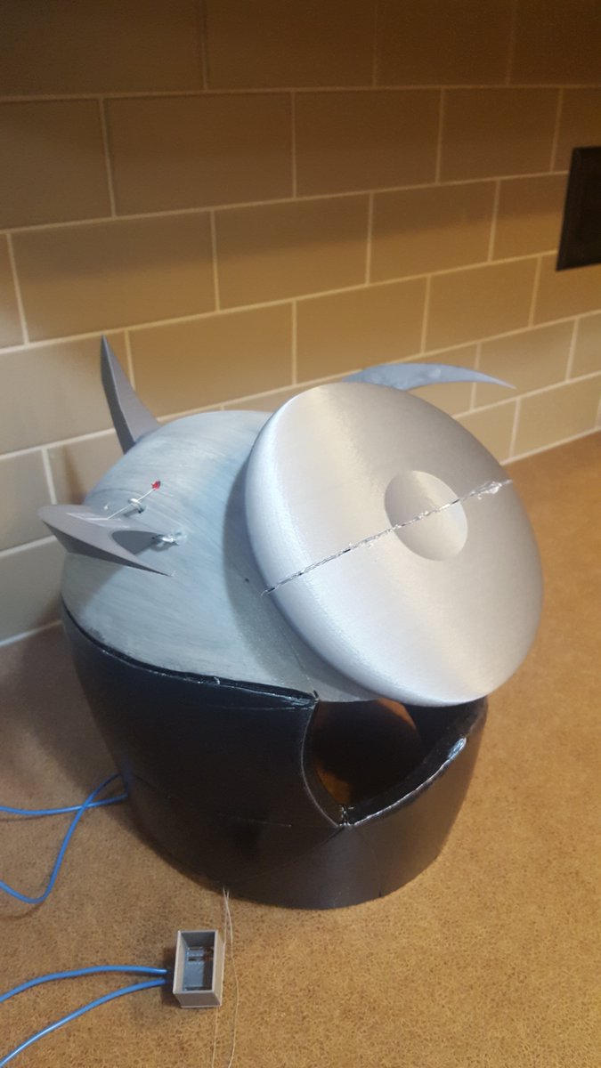CampbellRossM's tweet photo. I'm so ready for #battlebots this weekend! Made a motorized Warhead-head from the #savagemakerbox . Thanks @donttrythis ! https://t.co/Qs6YvqDlyv