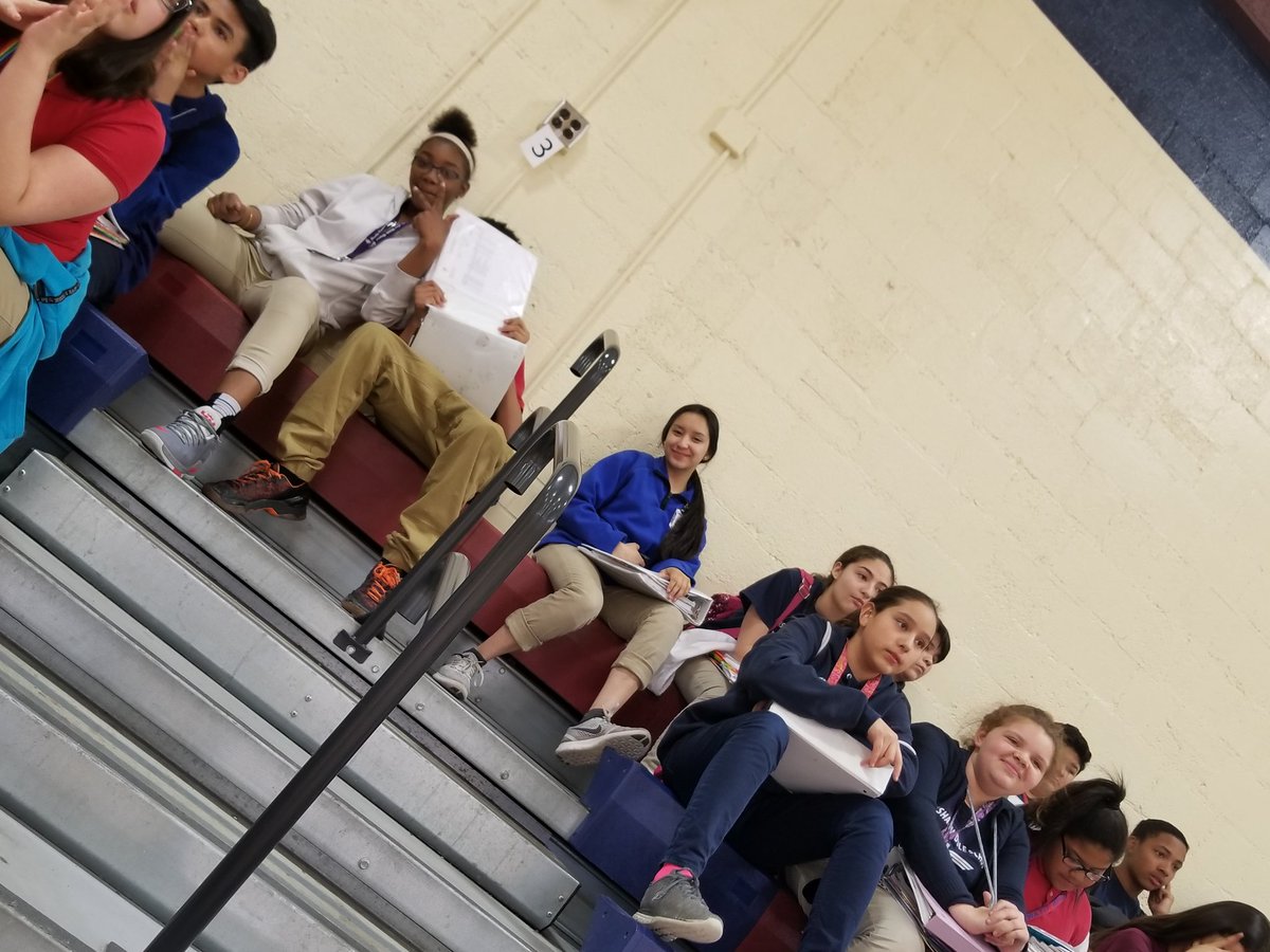 CoachMrLopez's tweet photo. Great things don't come out of comfort zone.  #JMABioSMART #WPSProud https://t.co/SccjAfPAcB