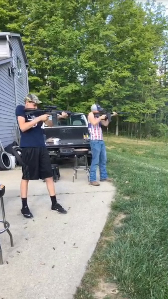 BarrettHowson's tweet image. Happy birthday Killa 🍻🎊 just send it bro