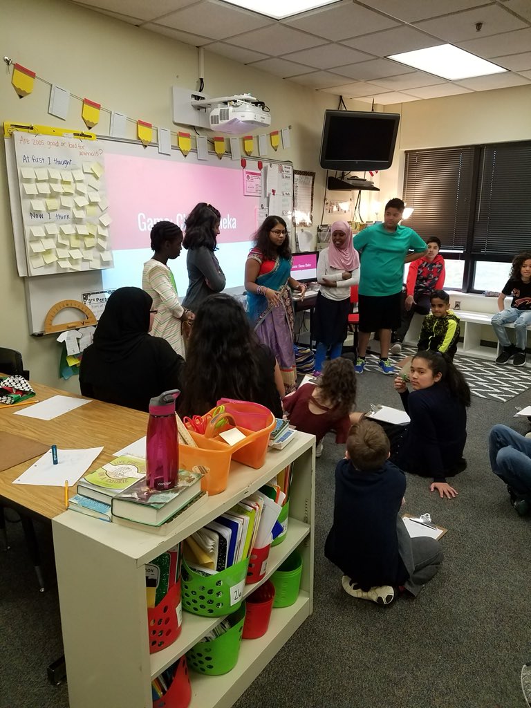 Anjk82's tweet photo. Had an AMAZING time presenting about my culture India to 5th graders. I miss them and their curiosity:)) I will be posting more later :)) https://t.co/tawTekS6ci