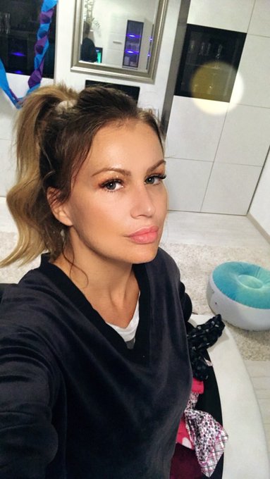 #buongiorno #bellagente https://t.co/XEZRTGZipe<a href="/tag/buongiorno"class="tags">#buongiorno</a><a href="/tag/bellagente"class="tags">#bellagente</a>