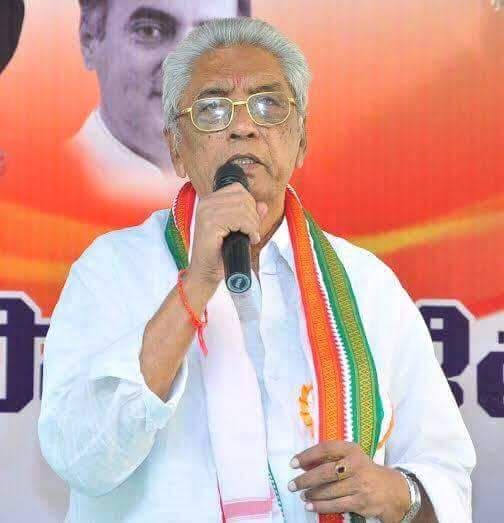 MSReddyOfficial's tweet photo. Deeply mourn the sad demise of #Khamnam District #Congress president Shri #Aitham #Satyam ji. #RIP Condolences to the bereaved family. He served the Congress parry for many decades.
@INCIndia @RahulGandhi @INCTelangana https://t.co/AhMhaHi8TY