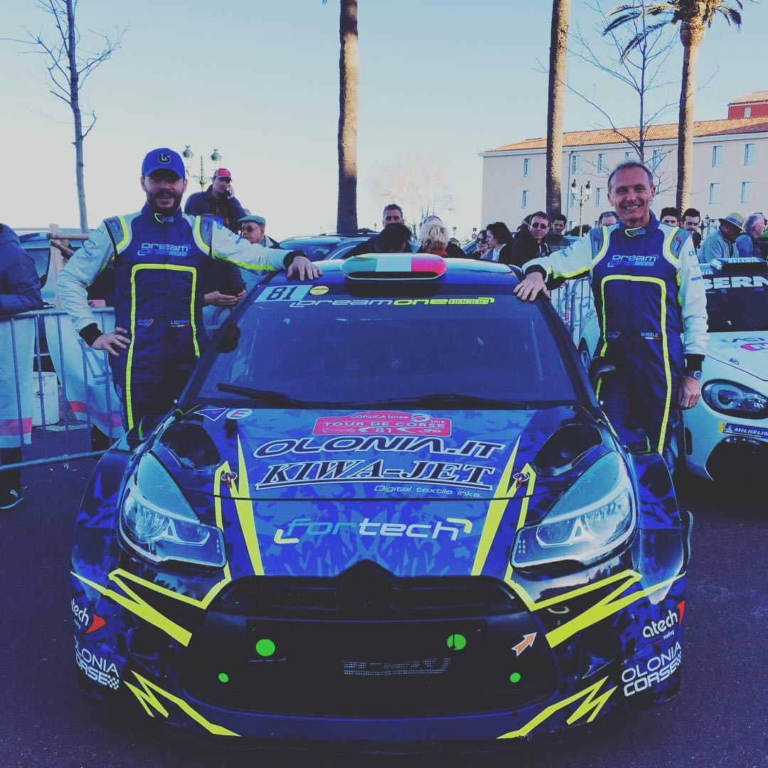 atech_racing's tweet photo. Are you ready for #TourdeCorse action? Here #mauromiele & #lucabeltrame ready to go with their #atechracingsuits #fordfiestawrc 😍😎💪🏼👌🏻 https://t.co/WUutH0LahU
