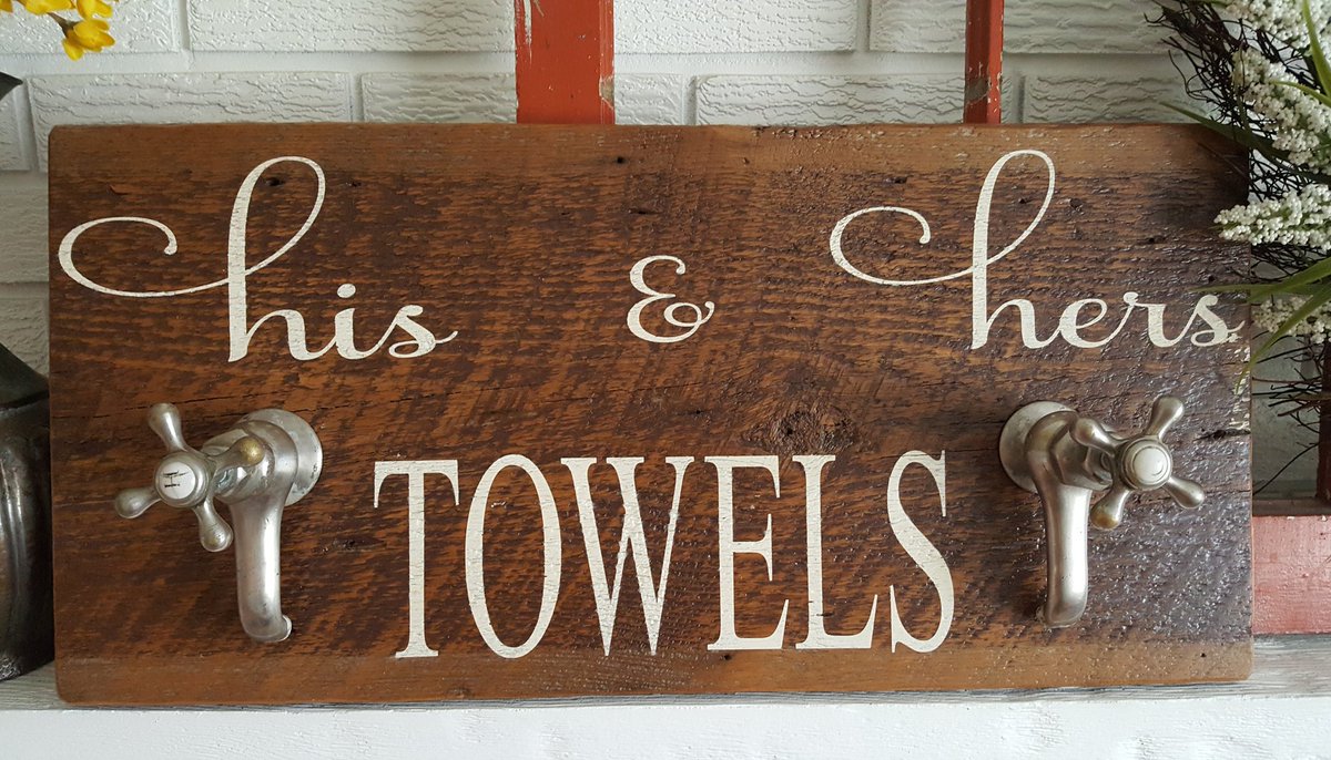 RedsRusticSigns's tweet image. We tried something new!  This is a His and Hers Towel rack on barn wood using old faucet handles to hang towels.  I just love it and it is one of a kind.   #redsrusticsigns #madeinmontana #homedecor #farmhousedecor #hisandhers #gift #handcrafted #farmhouse #woodsigns