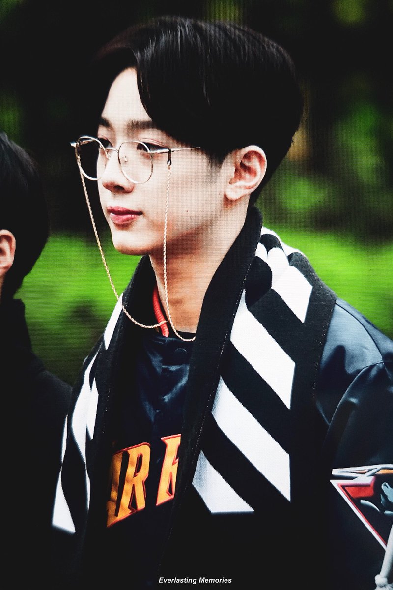 EMcubeboys's tweet photo. 180406♥️PREVIEW
오늘 잘 생겼어요ㅜㅜㅜㅜ
#워너원 #라이관린 #LaiKuanLin https://t.co/RQ3P6Kv3GL