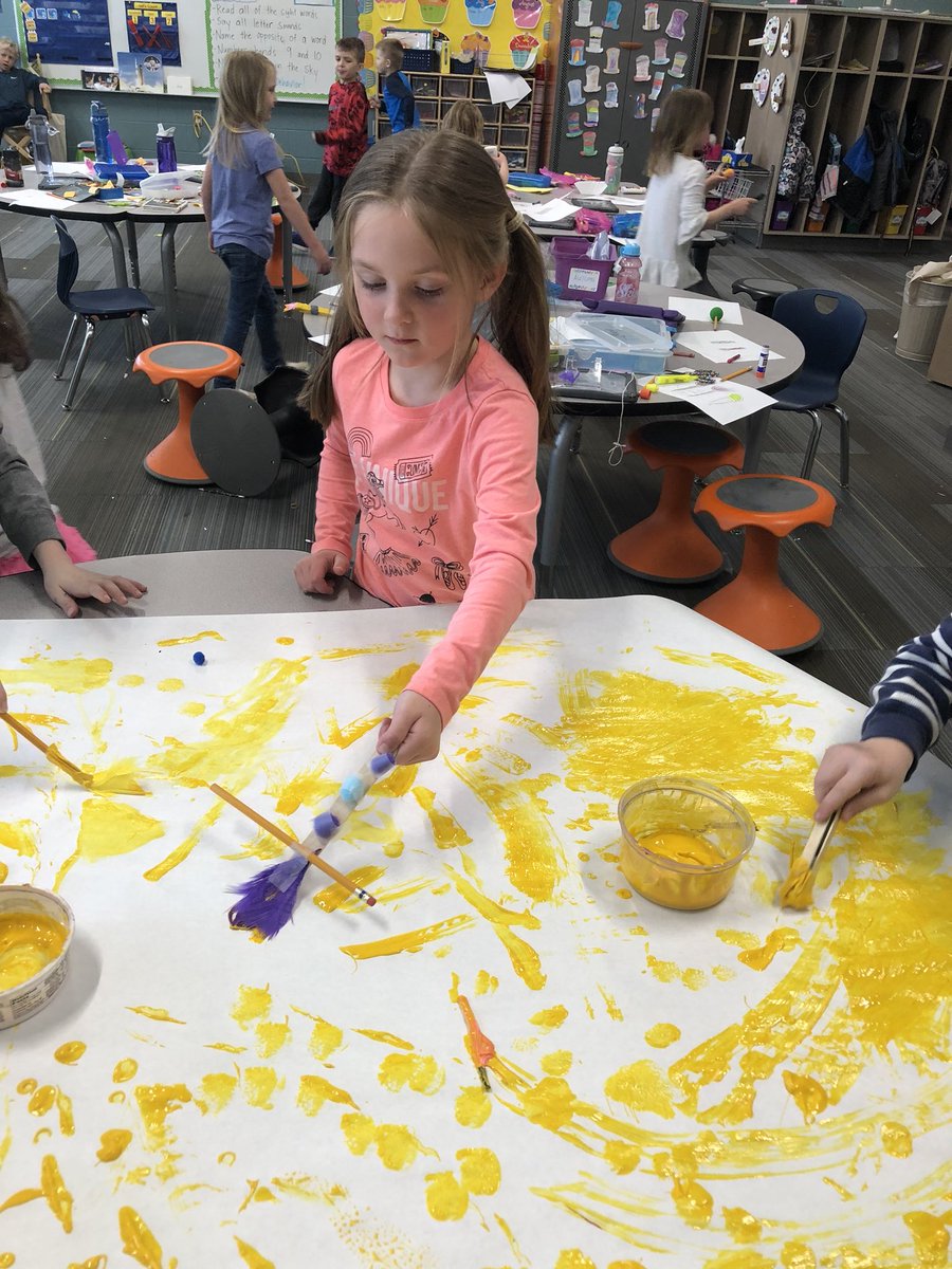 twmellen's tweet photo. We had so much fun designing and creating “a new paintbrush”! #structureandfunction #PLTW @trailwoodsmsd https://t.co/vqgrYeqvMI