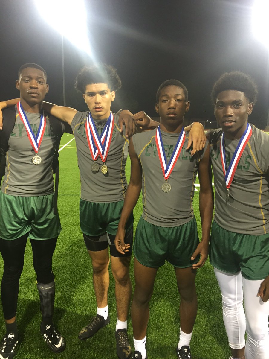 coachatte's tweet photo. JV boys 4x400m takes the silver.  Great job guys!! Cousin, Munguia, T Tucker, &amp; his brother J Tucker https://t.co/AlKrlggyt4
