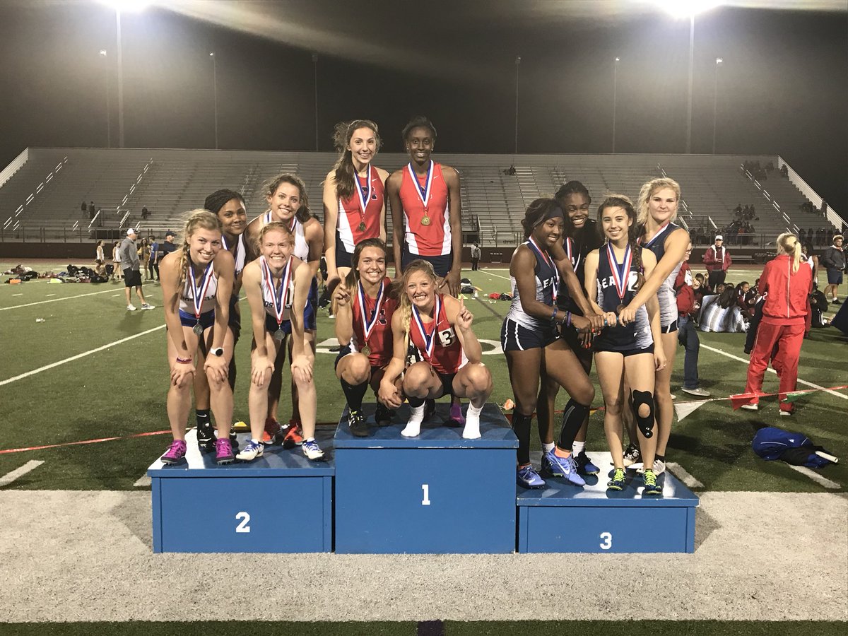 TexanXCTF's tweet photo. Boatwright, Harvey, Moody &amp; Doggett are GOLD! DISTRICT CHAMPS 4x400! #GRIT https://t.co/vztiqVxbQE
