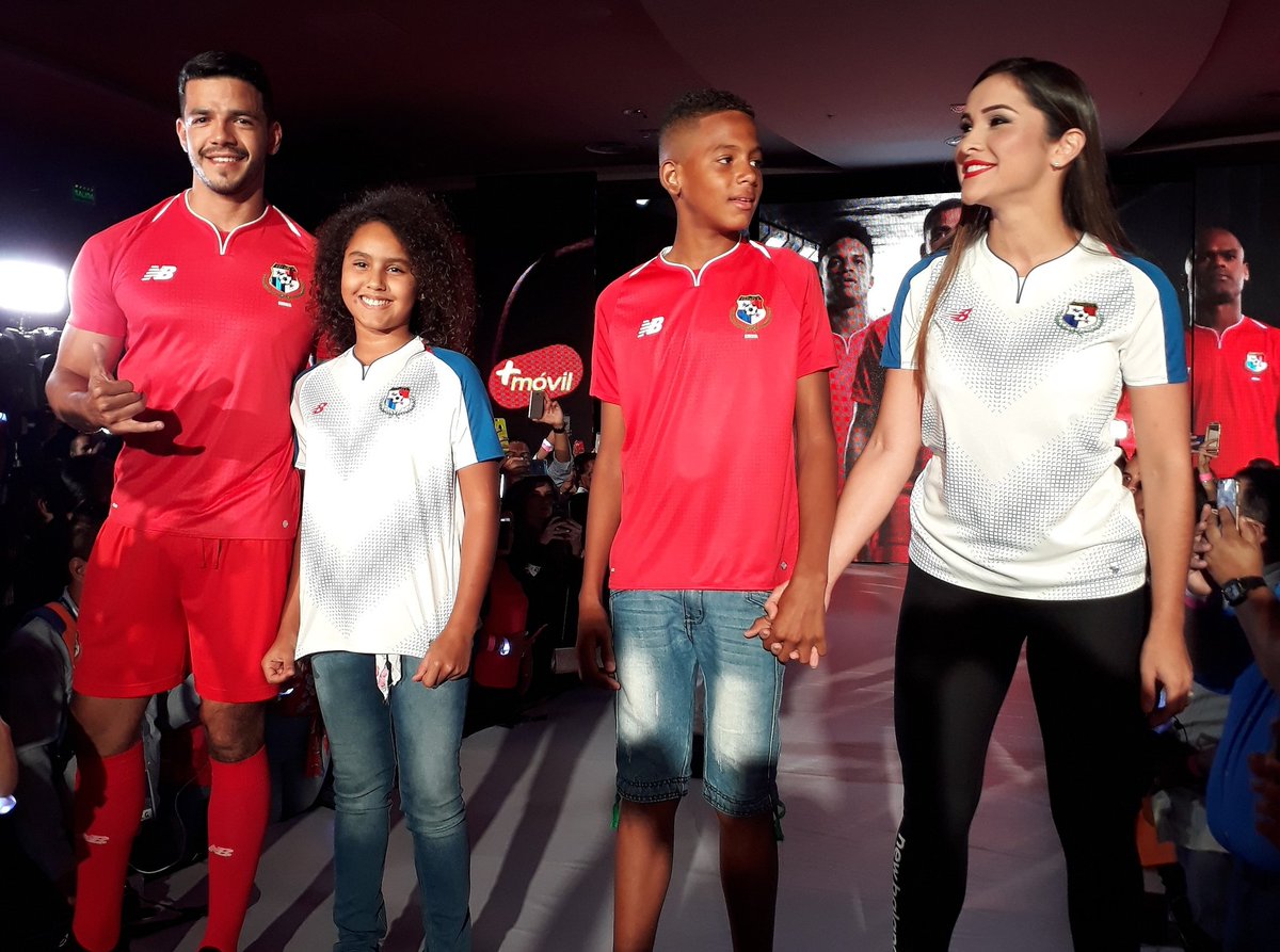 PanamaGol's tweet photo. La camiseta roja y blanca que Panamá usara en el Mundial de Rusia 2018. https://t.co/oP34Y2EuvW