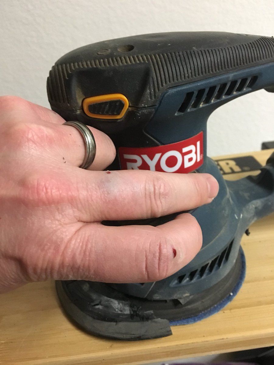 mikersto's tweet photo. @RYOBIpowertools, your #sander just #exploded on me for no apparent reason. Thanks for the #battle #scars. https://t.co/Mmwsvyk3kh