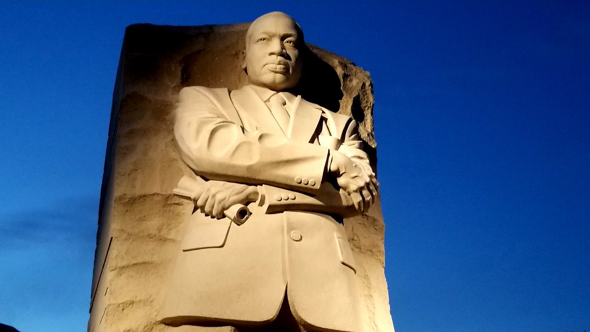 schaferspeed's tweet photo. #MLK at dusk #wmsdc2018 https://t.co/adMdvUtKs1