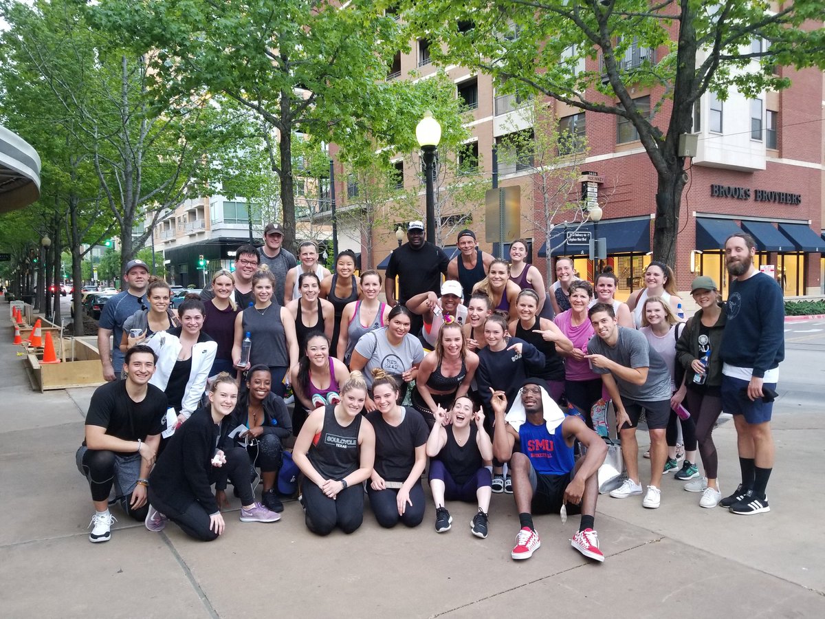 AsstCMAnderson's tweet image. Happy birthday to my favorite instructor - Ashley!We just completed her #SoulCycle 🚲ride @WestVil to Pharrell Williams' music! 6 months in and still crushing calories with my team! #ComeJoinMe #TakeYourJourney #FindYourSoul #TheRhythm #FitnessCommunity #WestVillage #RockStar