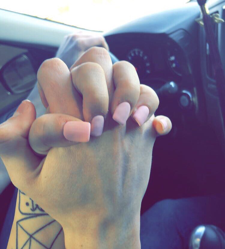 Taylor_Goldd's tweet photo. You❤️ #forkeeps #mine #missingyou #cheesyshit https://t.co/8uJJB7hGmG