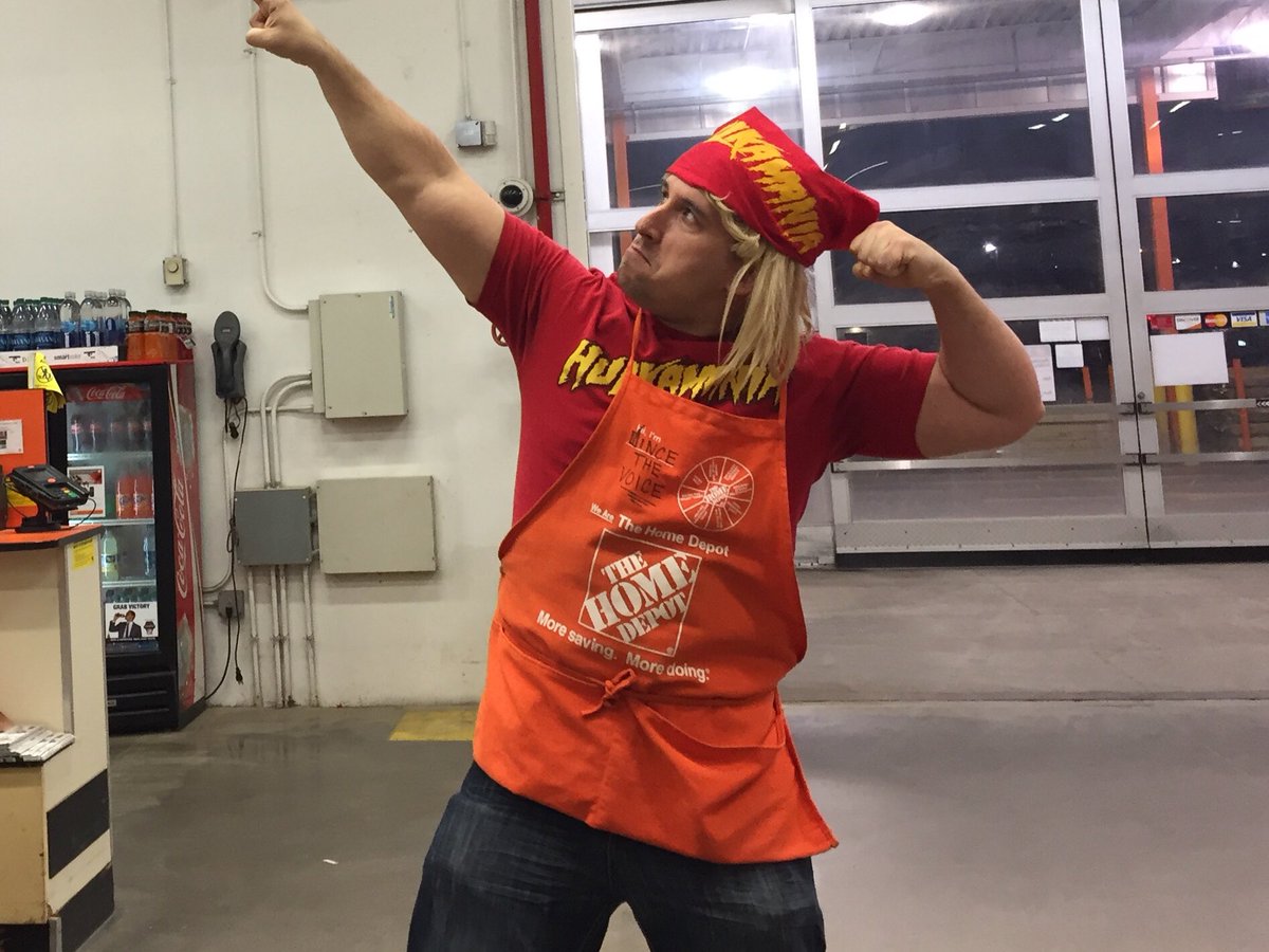 tymar74's tweet photo. Vinny driving credit wrestlemania style in Middletown!!!!! #6233 https://t.co/v05rRz4zXR