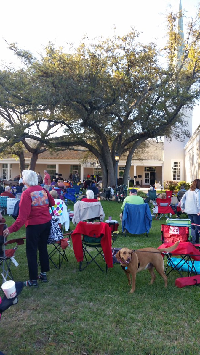 sarahinfla's tweet photo. @StChrisConcerts @ssowers777 . Beautiful evening with good people. https://t.co/3hwn9F3rdm