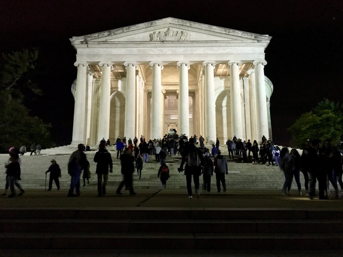 FoutzSci's tweet photo. After a day at the National Museum of Natural History, National Archives, and #Newseum we were able to enjoy the memorials at the tidal basin as we admired the cherry blossoms. @Newseum @smithsonian @USNatArchives #wmsdc2018 https://t.co/R4bpCrLhg2