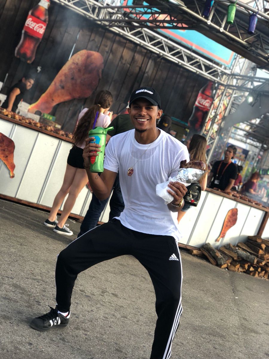 djbre__'s tweet photo. #dadecountyfair #thefair https://t.co/Cs0JxD1xRM