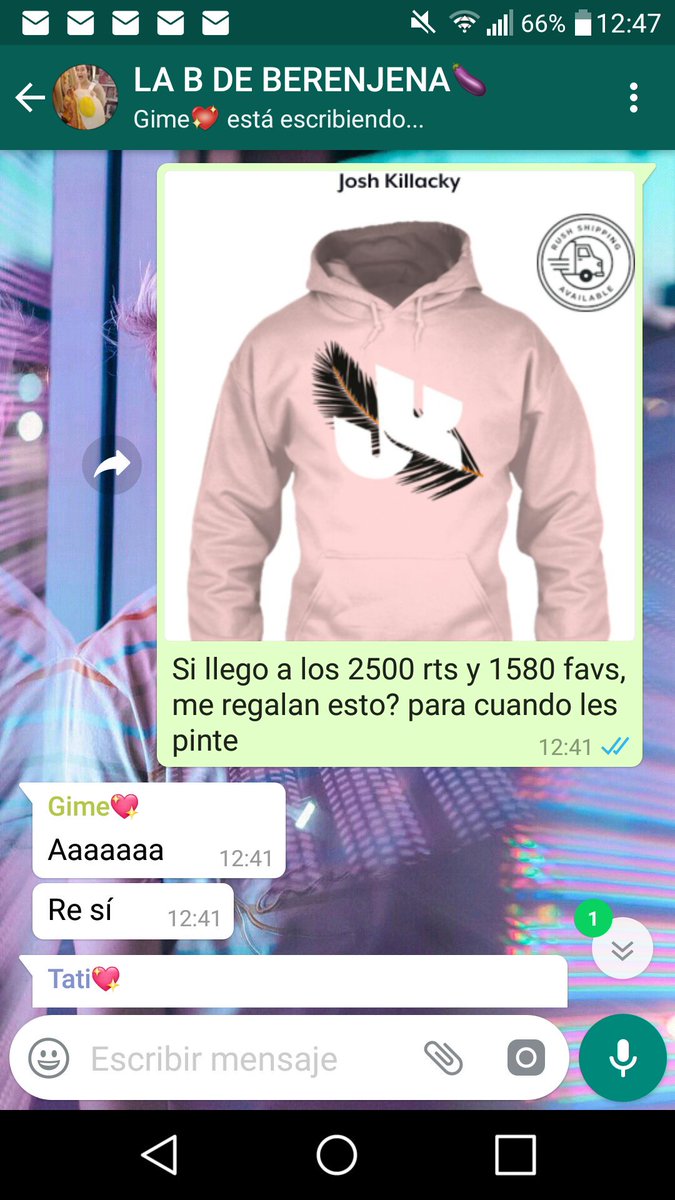 getmxe_'s tweet photo. COMO UNA PELOTUDA NO SÉ QUÉ HICE Y LO BORRÉ, POR FAVOR AYUDENME DANDO RT Y FAV!!!! TENGO UN MES(en realidad ahora menos porque se me borro) NO LES CUESTA NADA RT Y FAV🙏🙏💜 DE VERDAD QUIERO ESE BUZO PORQUE ES DE LA MERCH DE UN BAILARÍN QUE AMO. 2500rt y 1580fav https://t.co/gcw6iBoduX