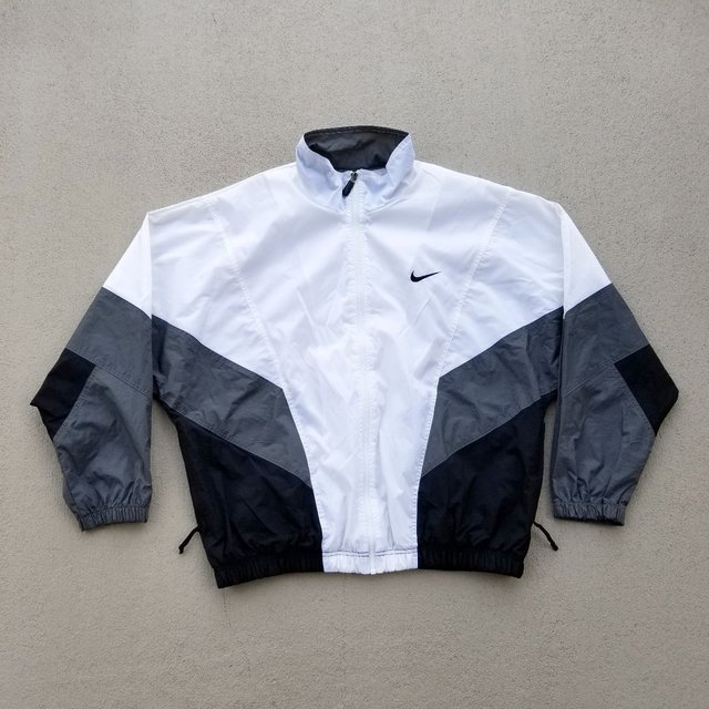 VintageWorId's tweet photo. Vintage Nike https://t.co/EhBdiKcCQQ