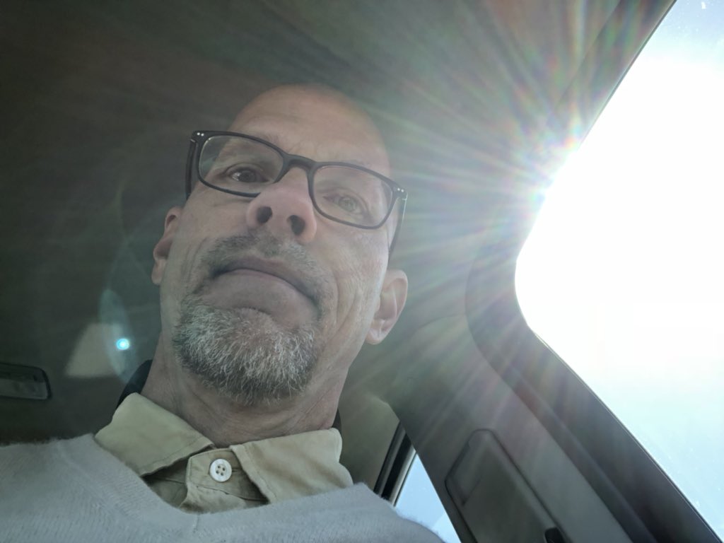 EnidBuzz's tweet photo. More days like today please! Sunshine and heat and sunshine and heat. Did I say sunshine and heat? #sunshine #beautifulday #dreadingtomorrow #oklahomaweather https://t.co/2tYwsIY2dc