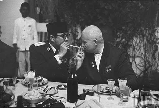 Fascinating Historical Picture of Sukarno  with Nikita Khrushchev in 1960 